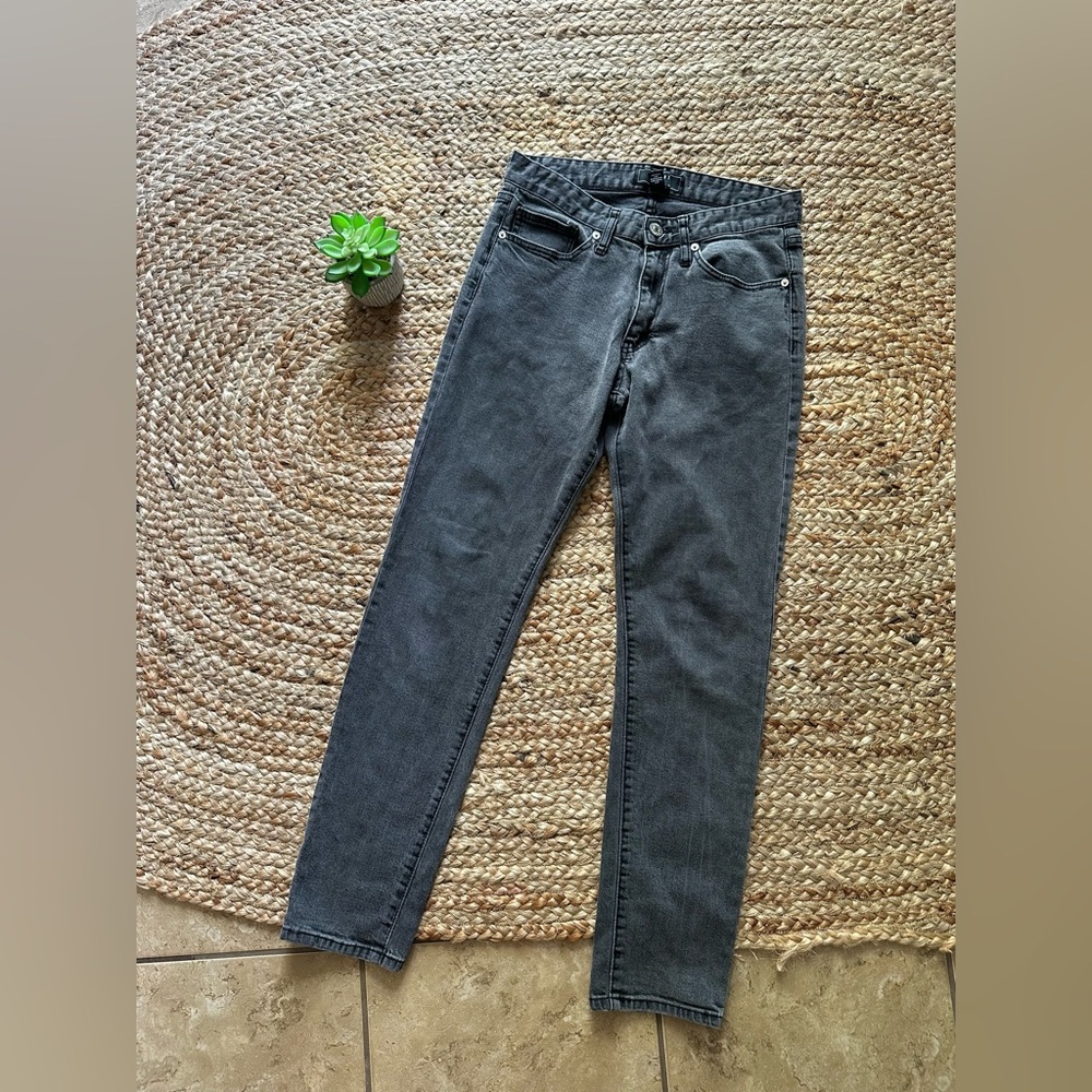 MENS SLIM JEANS